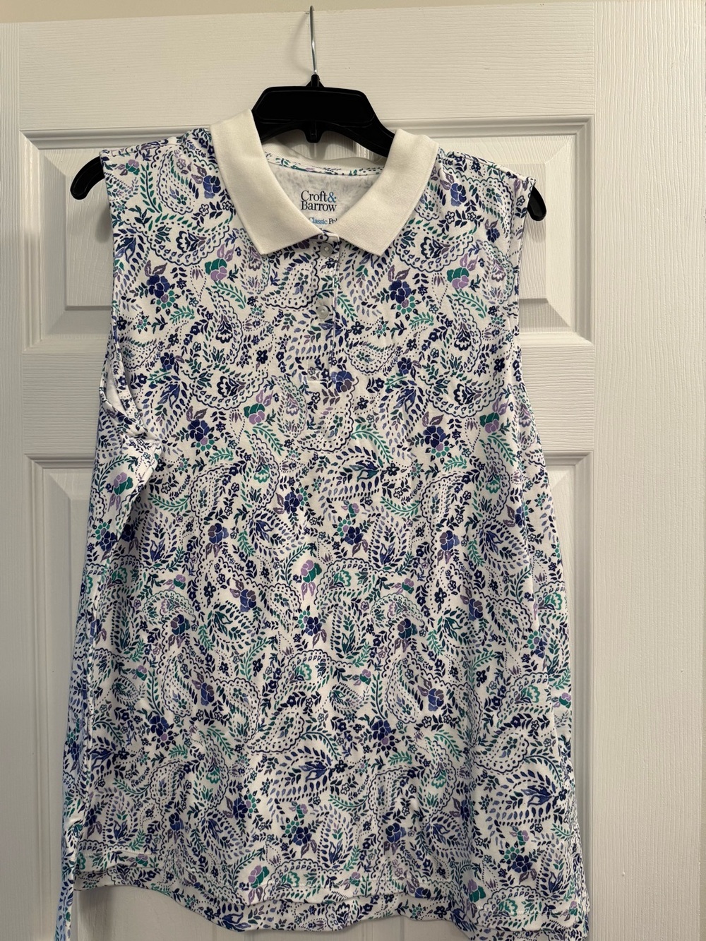 croft & barrow White Floral Print Sleeveless Polo Tank with Cream Collar